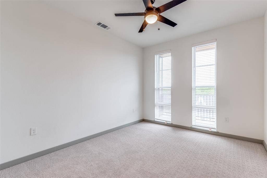 5215 Capitol Avenue, #306, Dallas, TX 75206 5215 Capitol Avenue, #306, Dallas, TX 75206