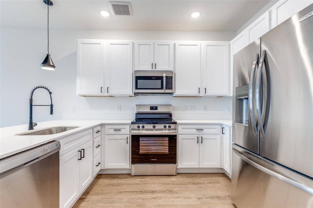 5215 Capitol Avenue, #306, Dallas, TX 75206 5215 Capitol Avenue, #306, Dallas, TX 75206