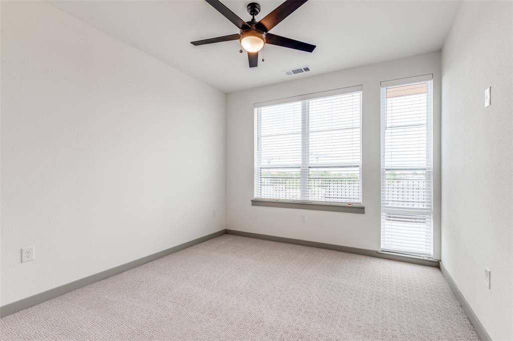 5215 Capitol Avenue, #306, Dallas, TX 75206 5215 Capitol Avenue, #306, Dallas, TX 75206