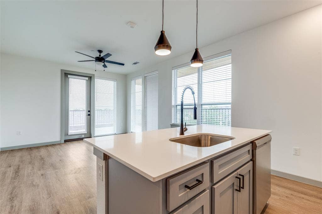 5215 Capitol Avenue, #306, Dallas, TX 75206 5215 Capitol Avenue, #306, Dallas, TX 75206