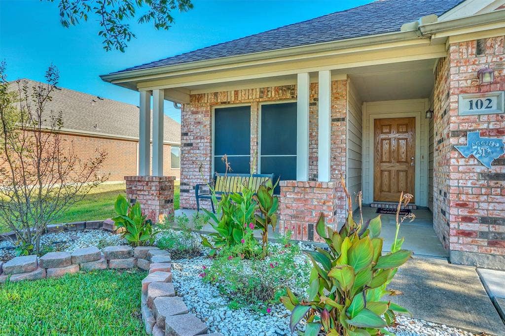 102 Running Deer Lane, Waxahachie, TX 75165