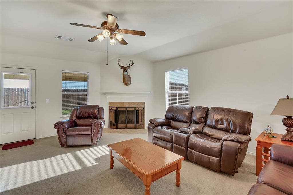102 Running Deer Lane, Waxahachie, TX 75165