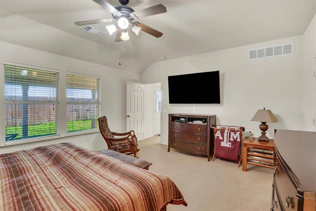 102 Running Deer Lane, Waxahachie, TX 75165