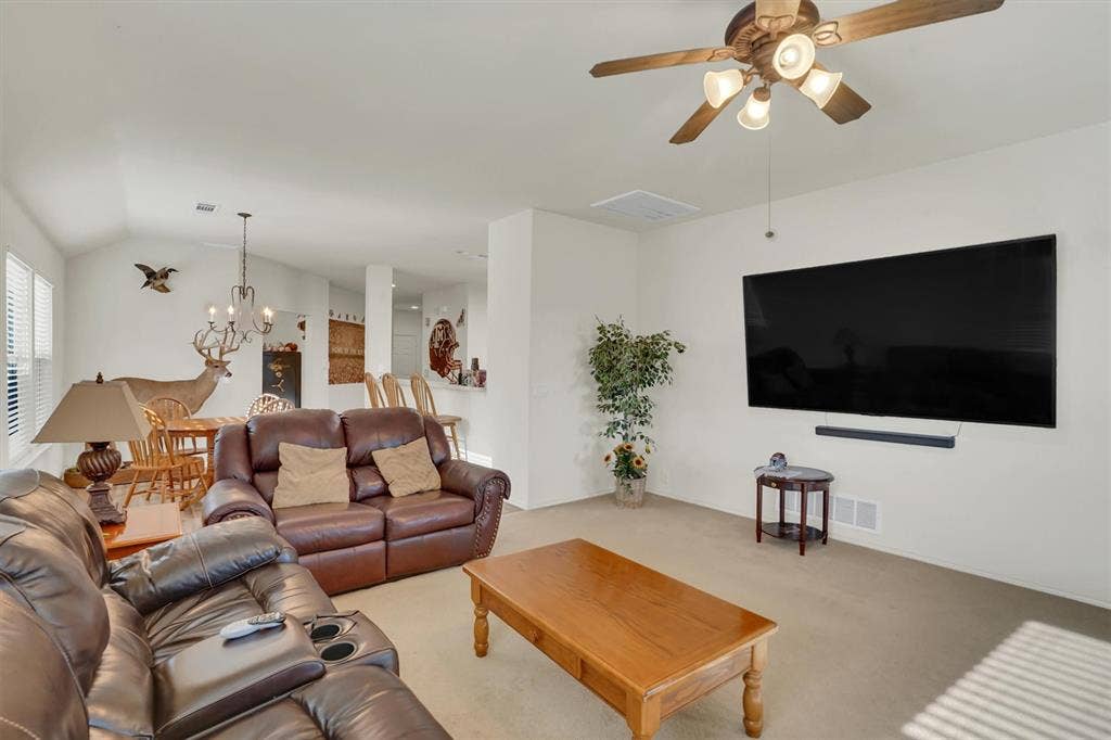 102 Running Deer Lane, Waxahachie, TX 75165