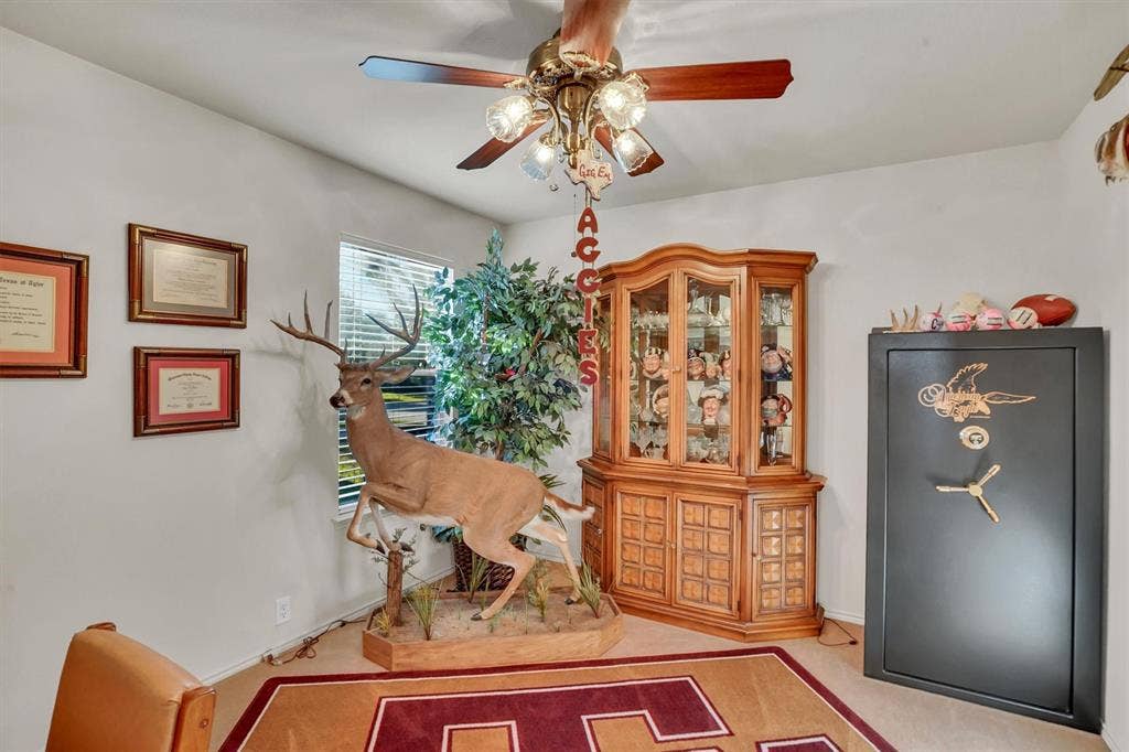102 Running Deer Lane, Waxahachie, TX 75165