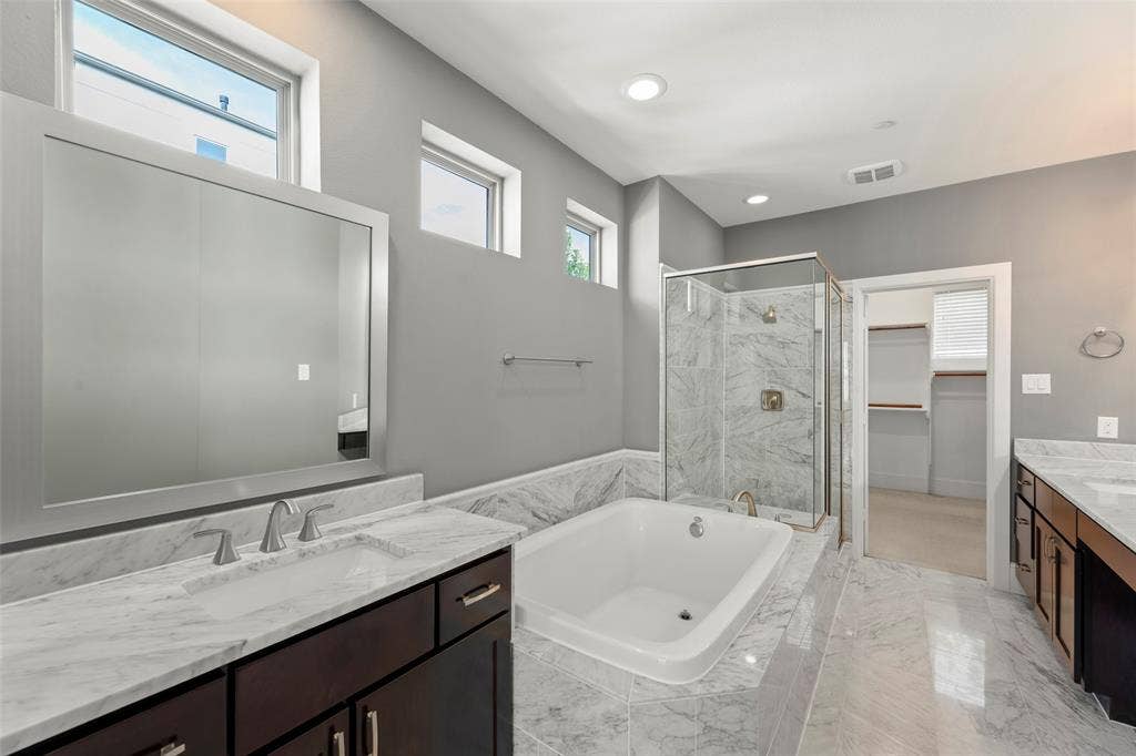 5469 Larkin Street Street, #9, Houston, TX 77007 5469 Larkin Street Street, #9, Houston, TX 77007