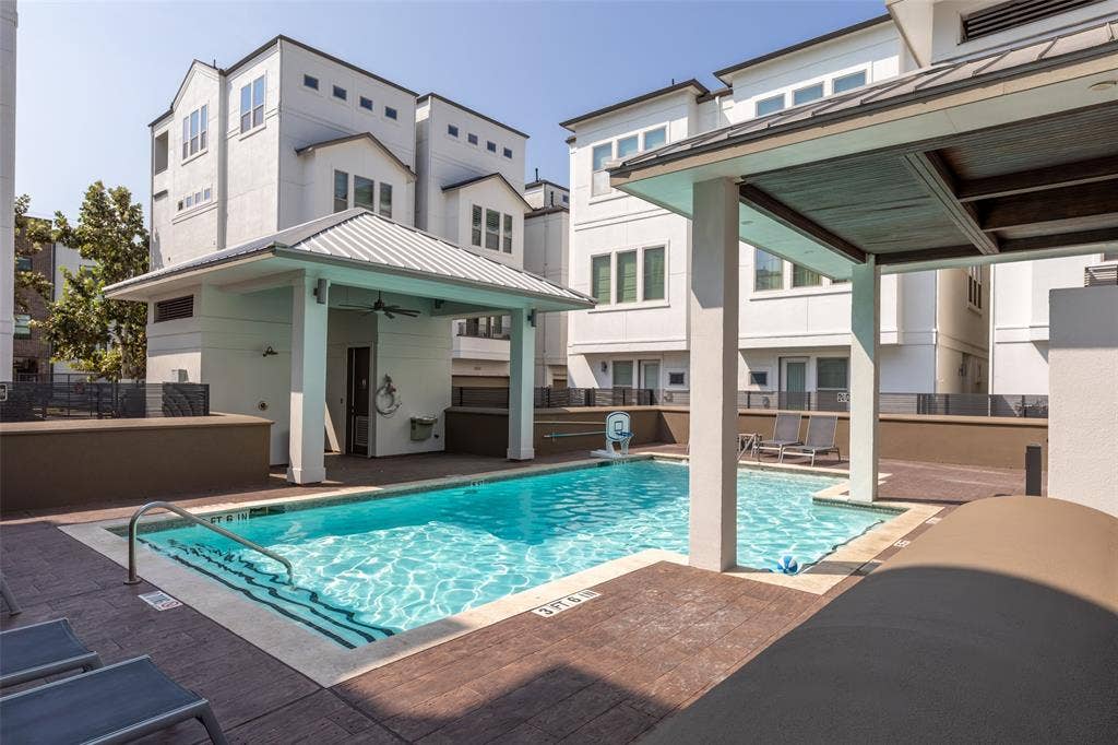 5469 Larkin Street Street, #9, Houston, TX 77007 5469 Larkin Street Street, #9, Houston, TX 77007