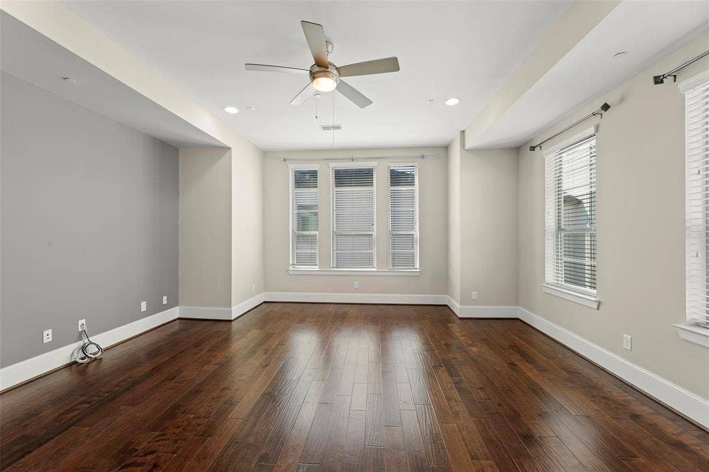 5469 Larkin Street Street, #9, Houston, TX 77007 5469 Larkin Street Street, #9, Houston, TX 77007
