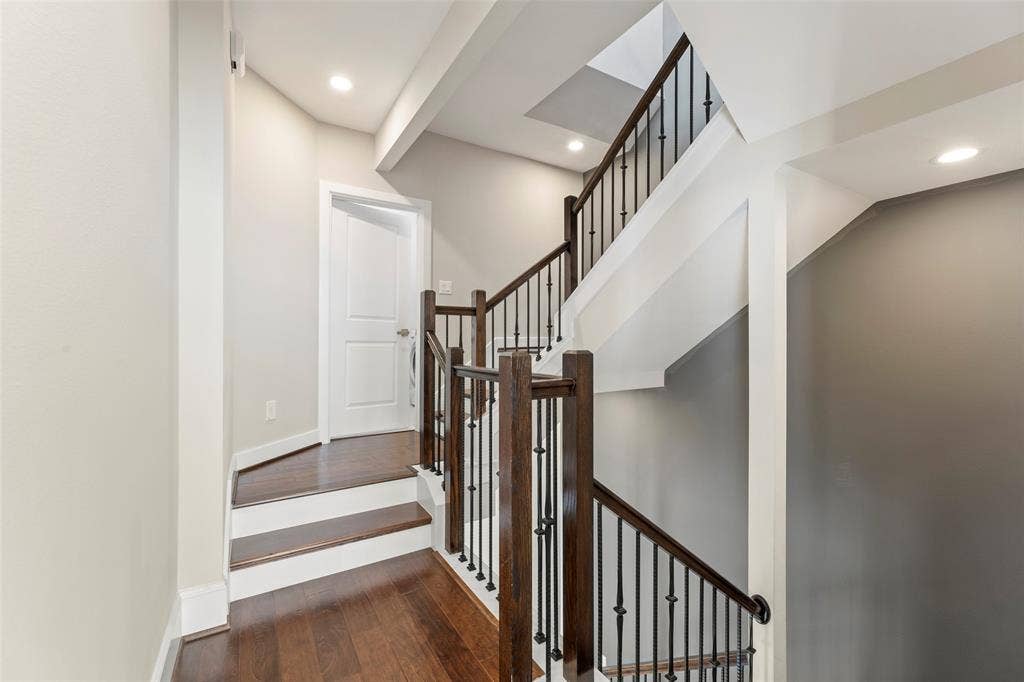 5469 Larkin Street Street, #9, Houston, TX 77007 5469 Larkin Street Street, #9, Houston, TX 77007