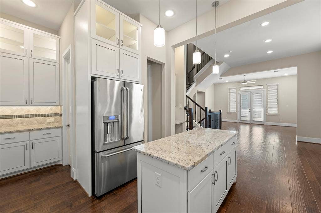 5469 Larkin Street Street, #9, Houston, TX 77007 5469 Larkin Street Street, #9, Houston, TX 77007