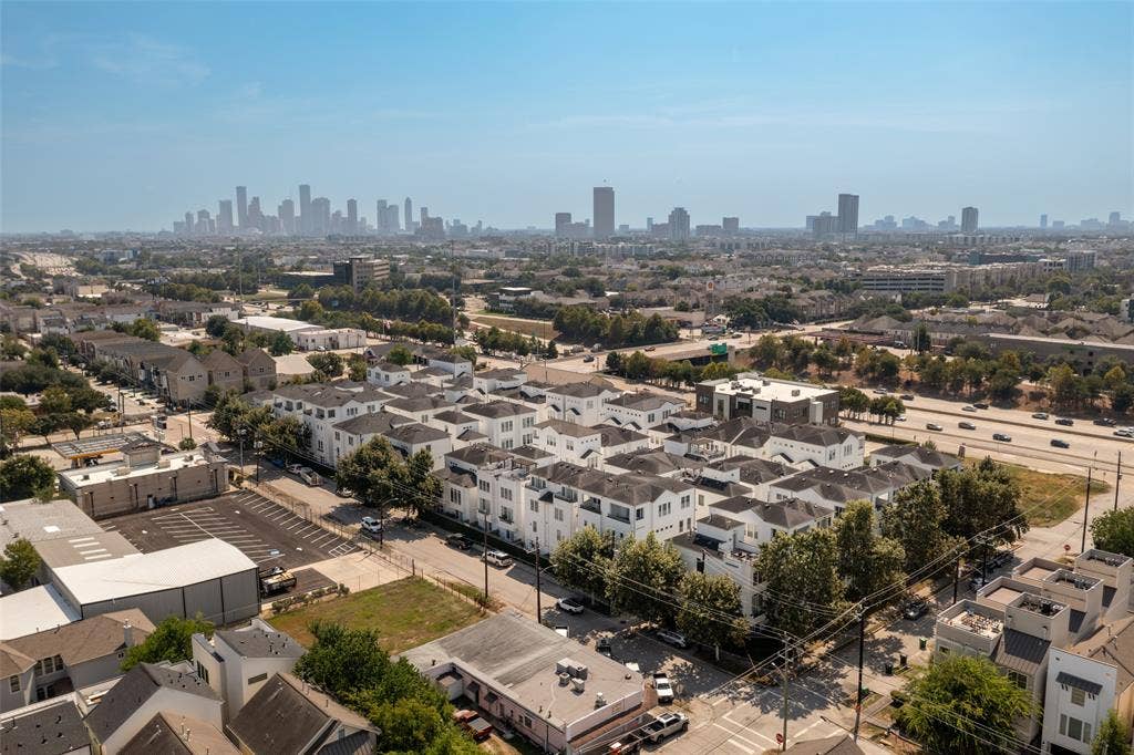 5469 Larkin Street Street, #9, Houston, TX 77007 5469 Larkin Street Street, #9, Houston, TX 77007