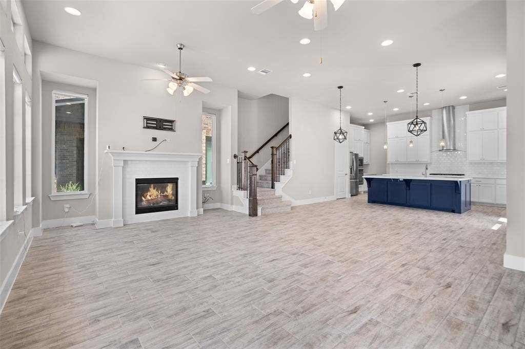 8091 Sunflower Lane, Dallas, TX 75252 8091 Sunflower Lane, Dallas, TX 75252