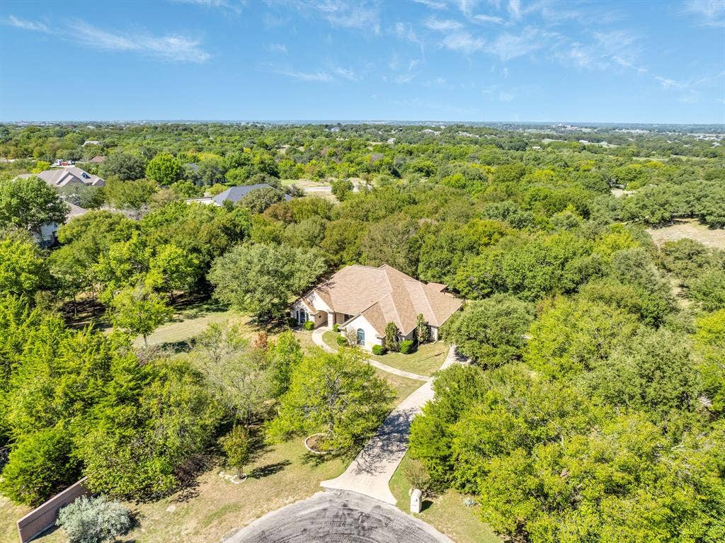 106 Woodhaven Court, Weatherford, TX 76087 106 Woodhaven Court, Weatherford, TX 76087