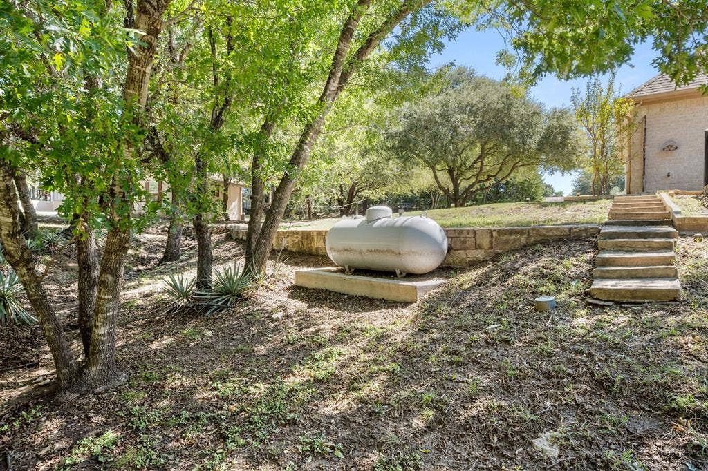 106 Woodhaven Court, Weatherford, TX 76087 106 Woodhaven Court, Weatherford, TX 76087