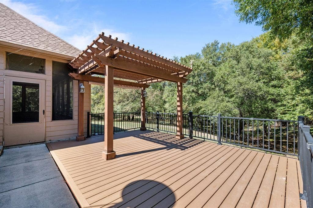 106 Woodhaven Court, Weatherford, TX 76087 106 Woodhaven Court, Weatherford, TX 76087