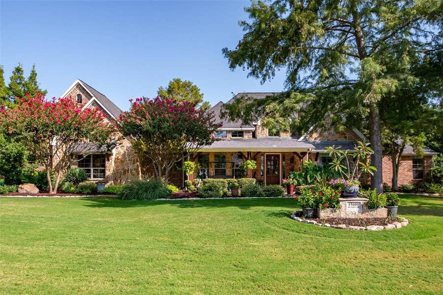 Property photo for 15600 Big Horn Trail, Frisco, TX