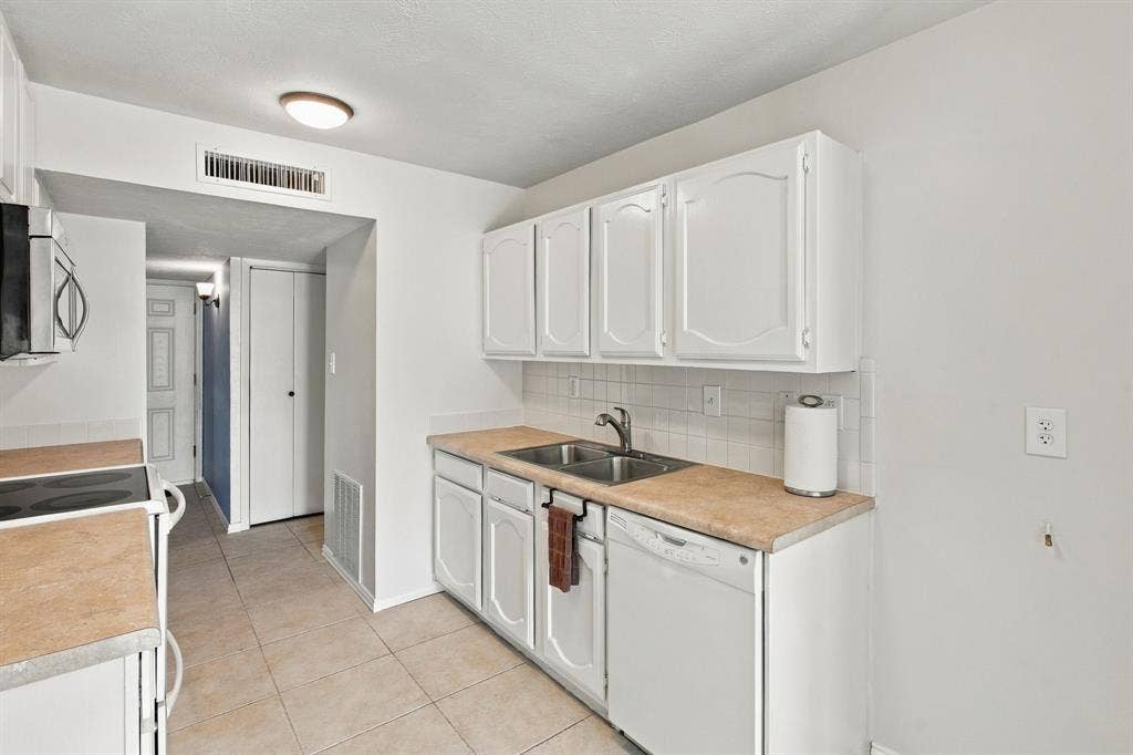 956 Lockhart Drive, Plano, TX 75023