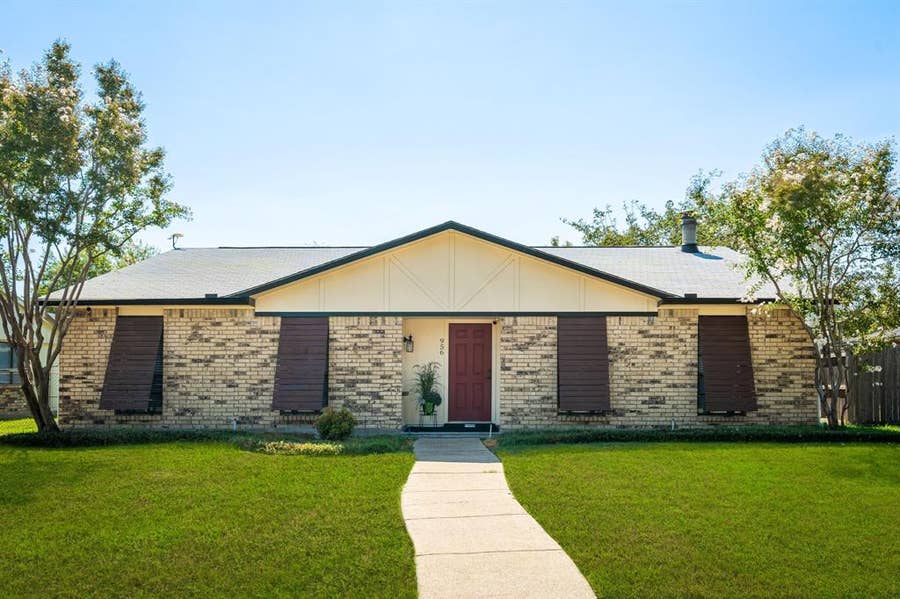 Property photo for 956 Lockhart Drive, Plano, TX