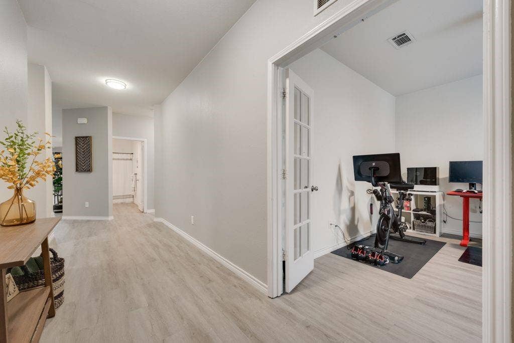 313 Citrus Drive, Fate, TX 75189 Entrance - view from front door, office immediately to the right