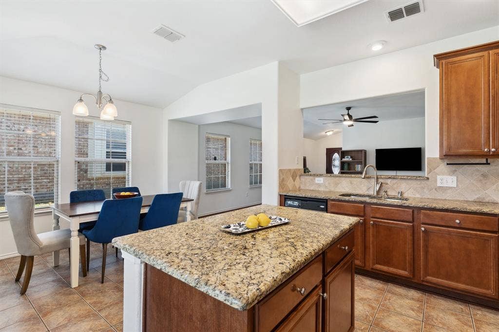 2685 Calmwater Drive, Little Elm, TX 75068