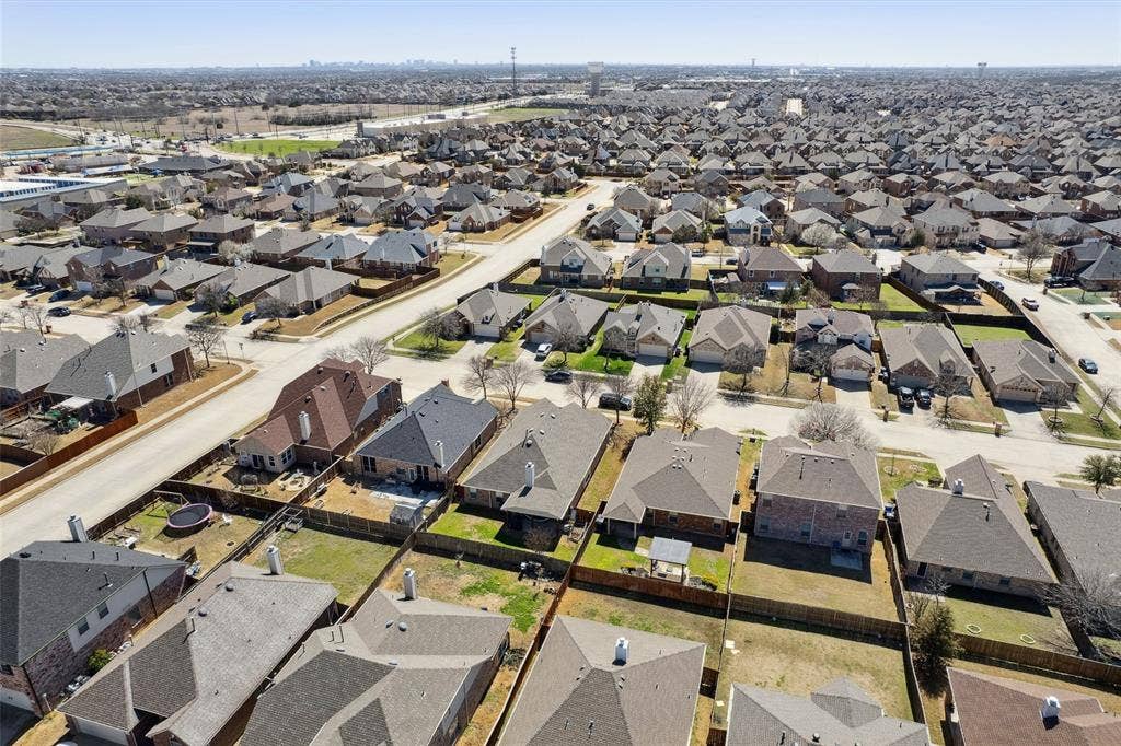 2685 Calmwater Drive, Little Elm, TX 75068