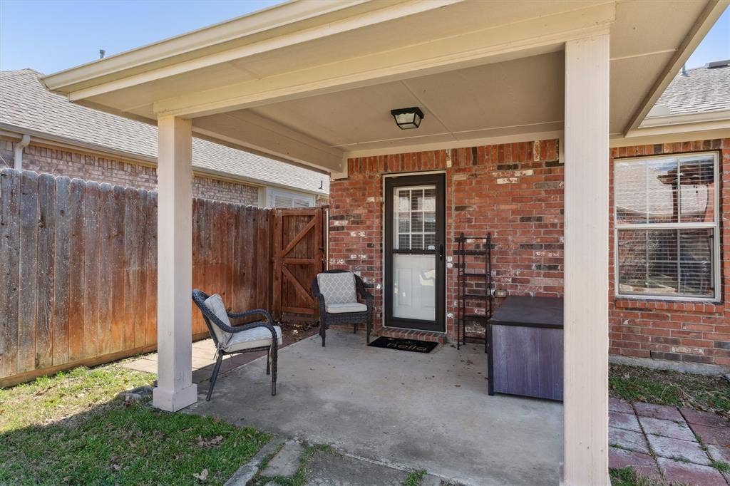 2685 Calmwater Drive, Little Elm, TX 75068