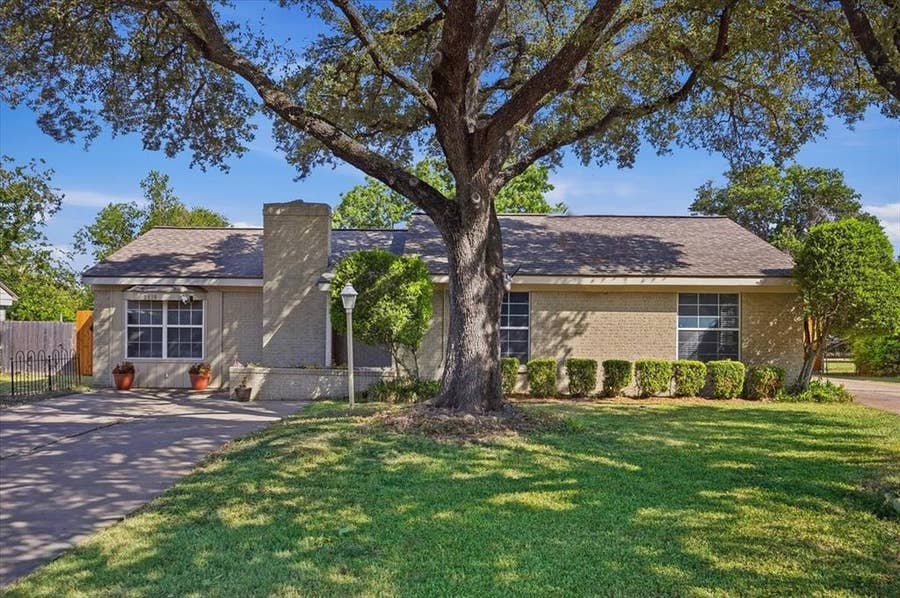 Property photo for 3520 South Drive, Fort Worth, TX