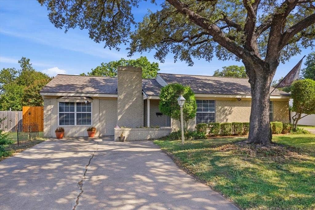 3520 South Drive, Fort Worth, TX 76109 3520 South Drive, Fort Worth, TX 76109