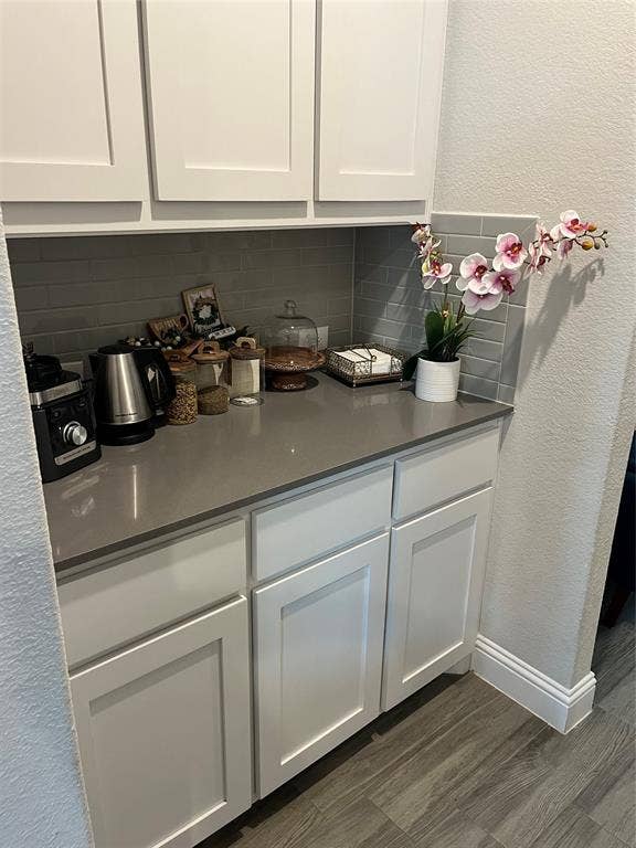 3636 Wintergreen Street, Grand Prairie, TX 76065 Butlers pantry perfect for a coffee bar