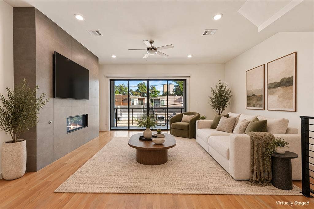 4217 Munger Avenue, Dallas, TX 75204 4217 Munger Avenue, Dallas, TX 75204
