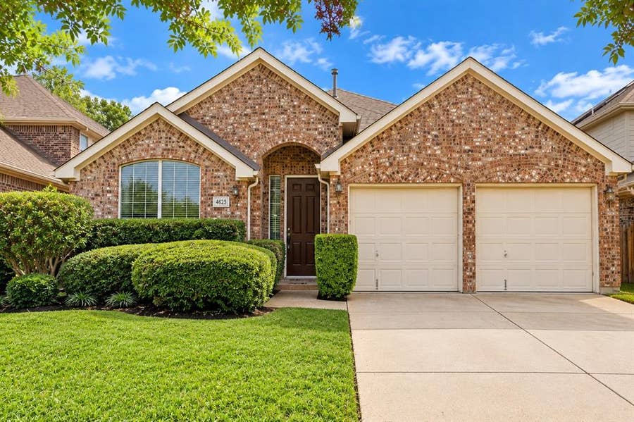 Property photo for 4625 Marguerite Lane, Fort Worth, TX