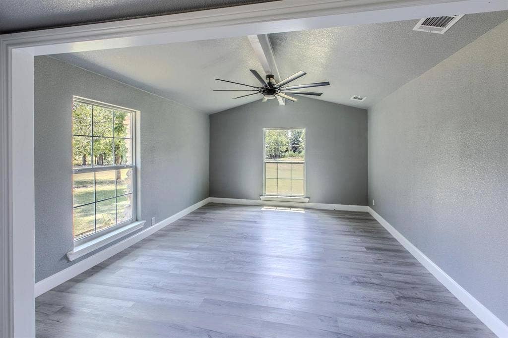 768 Elmwood Drive, Woodway, TX 76712 768 Elmwood Drive, Woodway, TX 76712