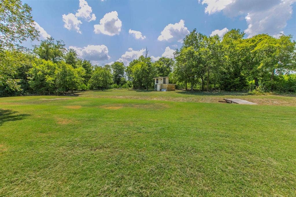 768 Elmwood Drive, Woodway, TX 76712 768 Elmwood Drive, Woodway, TX 76712
