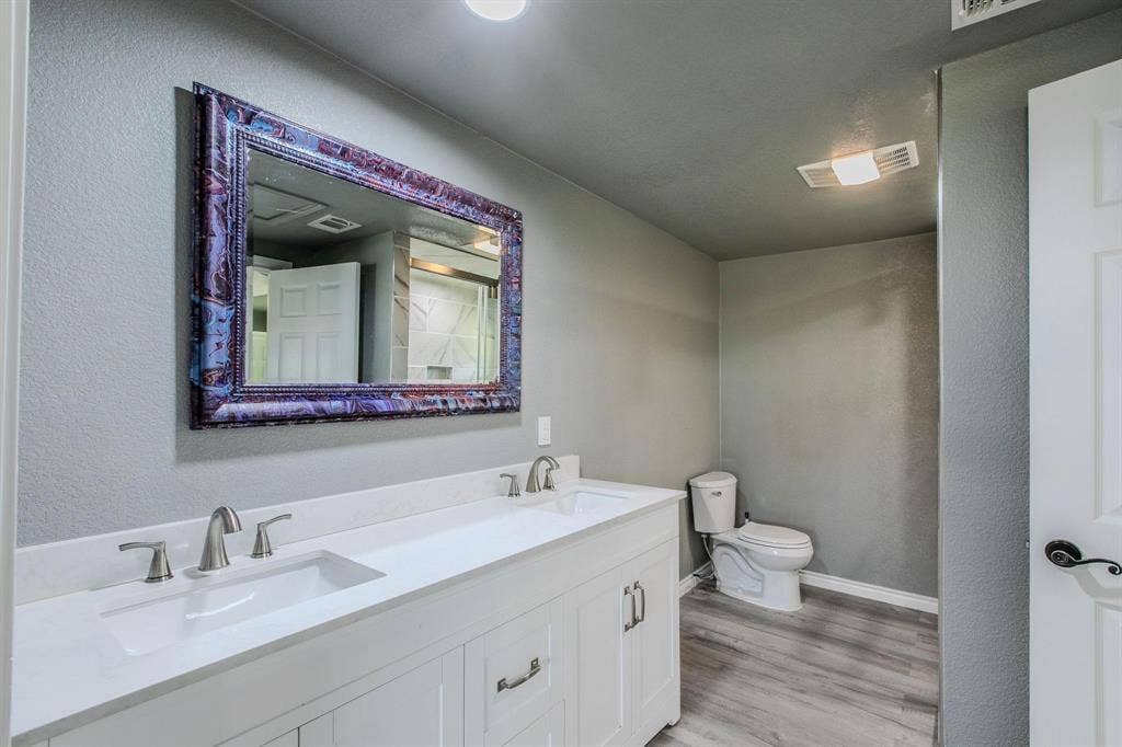768 Elmwood Drive, Woodway, TX 76712 768 Elmwood Drive, Woodway, TX 76712