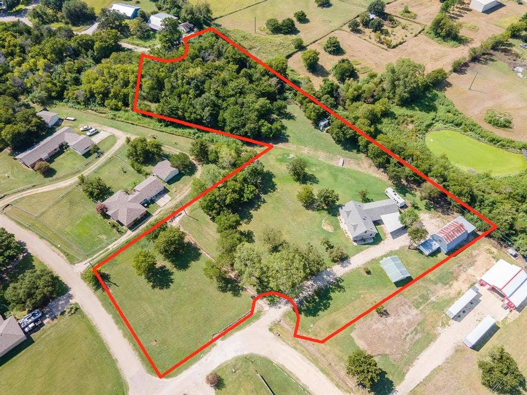 768 Elmwood Drive, Woodway, TX 76712 768 Elmwood Drive, Woodway, TX 76712