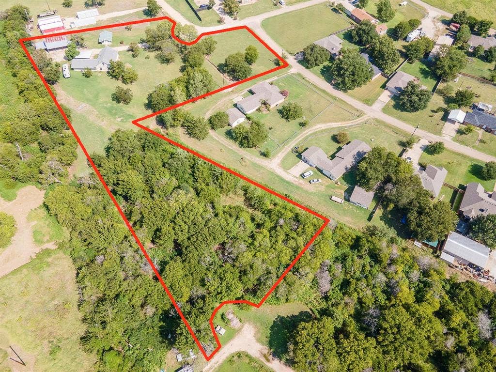 768 Elmwood Drive, Woodway, TX 76712 768 Elmwood Drive, Woodway, TX 76712