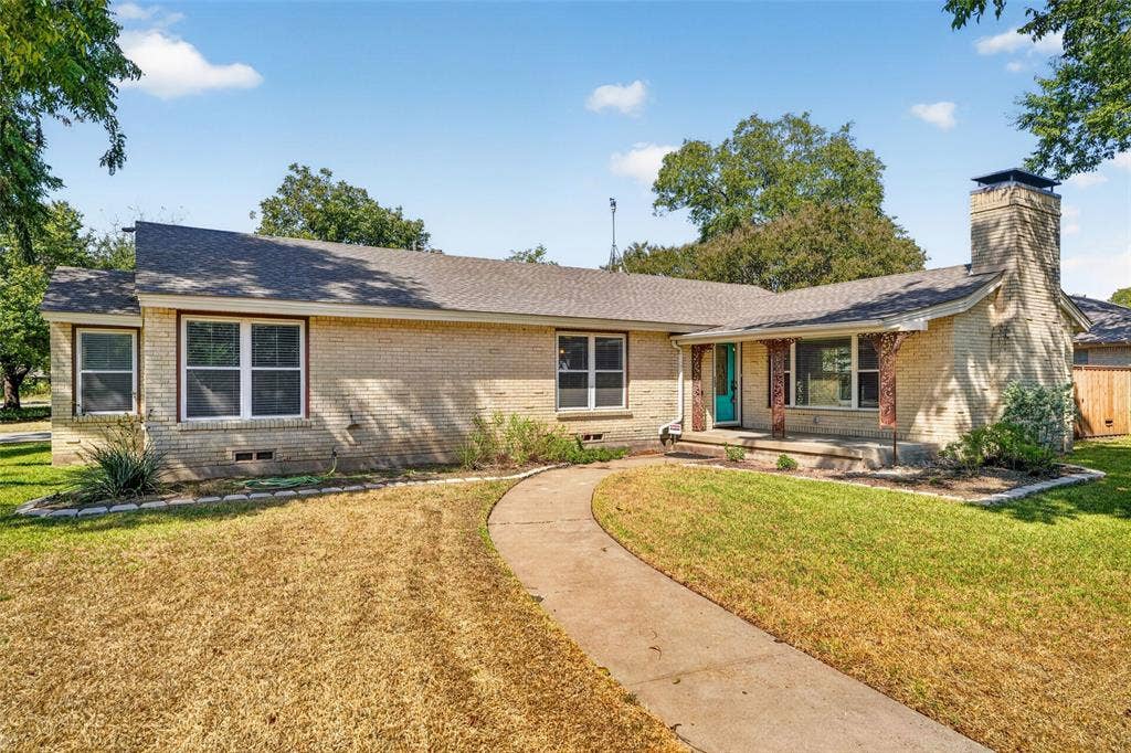 9733 Edgelake Drive, Dallas, TX 75218