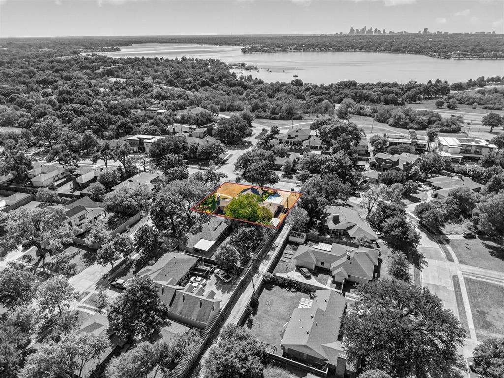 9733 Edgelake Drive, Dallas, TX 75218