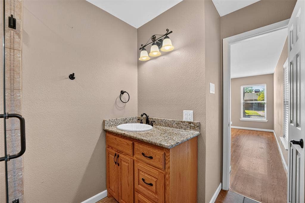 9733 Edgelake Drive, Dallas, TX 75218