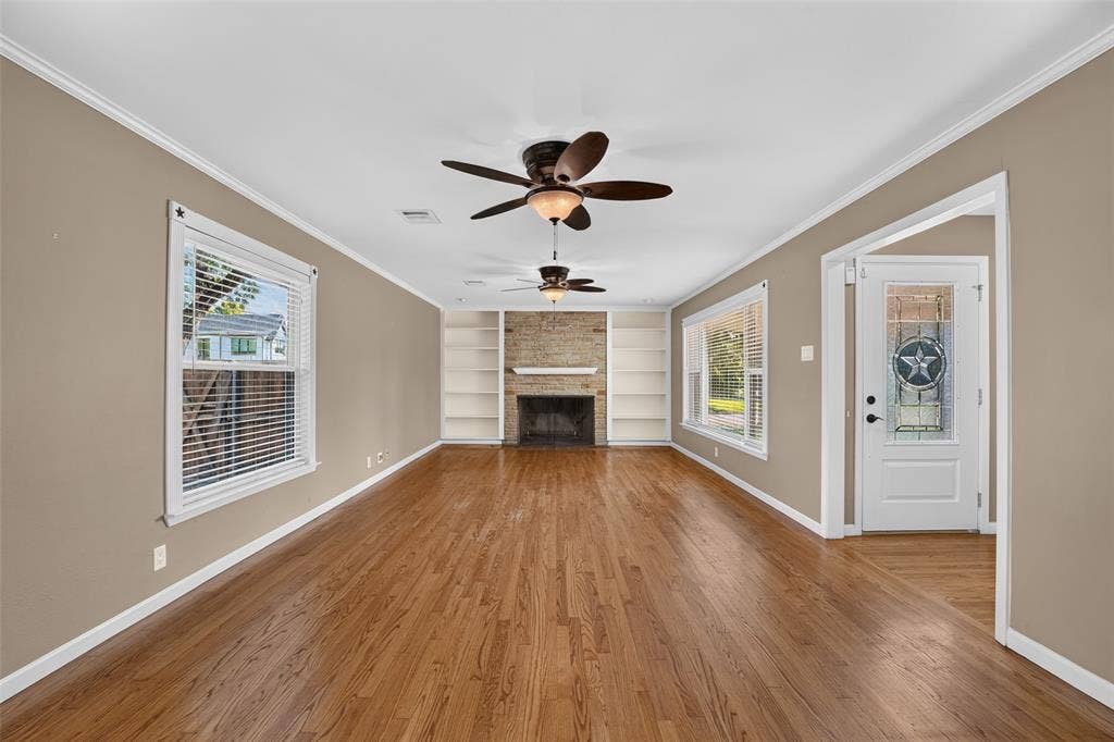 9733 Edgelake Drive, Dallas, TX 75218