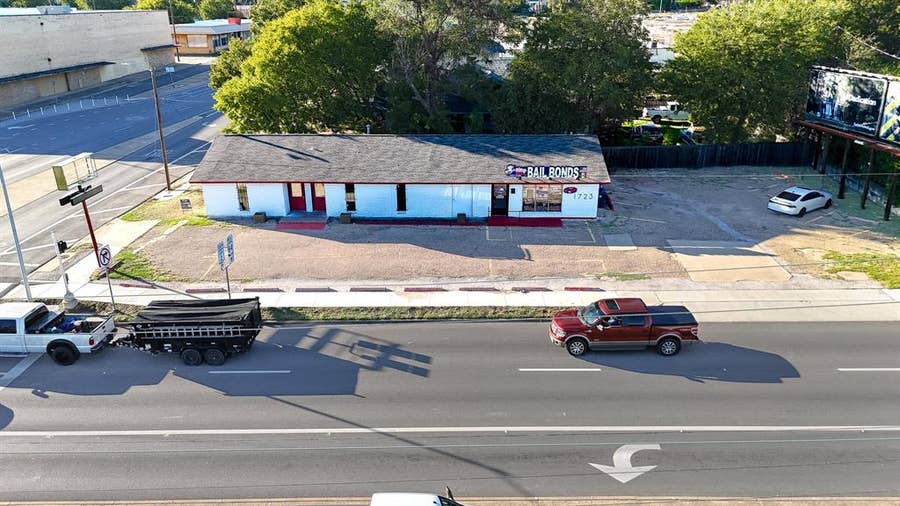 Property photo for 1723 W Waco Drive, #1725, Waco, TX