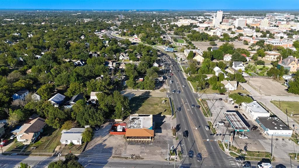 1723 W Waco Drive, #1725, Waco, TX 76707 Additional content