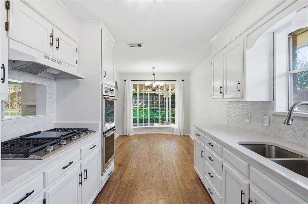 5917 Pleasant Hill Drive, Arlington, TX 76016 5917 Pleasant Hill Drive, Arlington, TX 76016
