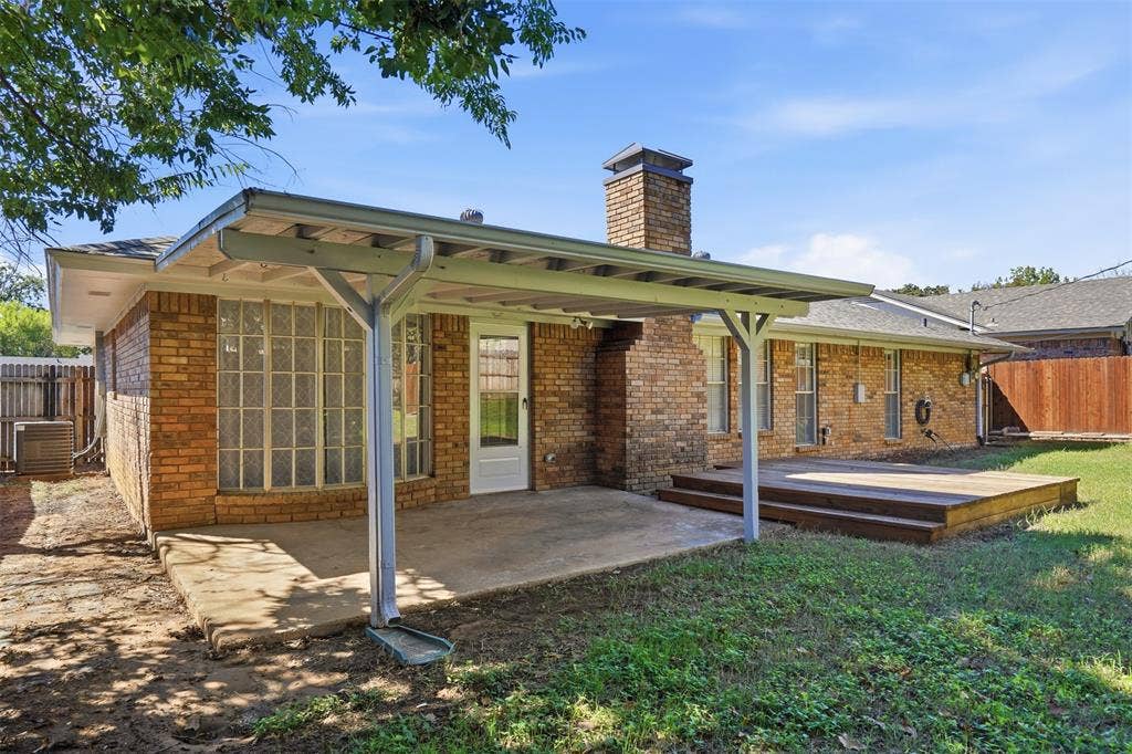 5917 Pleasant Hill Drive, Arlington, TX 76016 5917 Pleasant Hill Drive, Arlington, TX 76016