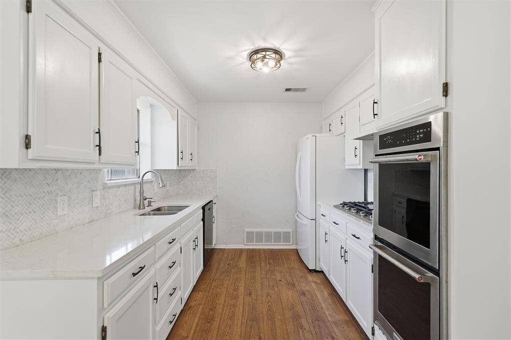 5917 Pleasant Hill Drive, Arlington, TX 76016 5917 Pleasant Hill Drive, Arlington, TX 76016