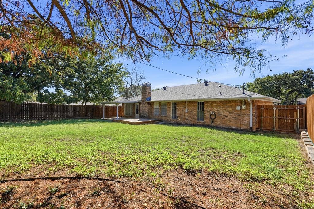 5917 Pleasant Hill Drive, Arlington, TX 76016 5917 Pleasant Hill Drive, Arlington, TX 76016