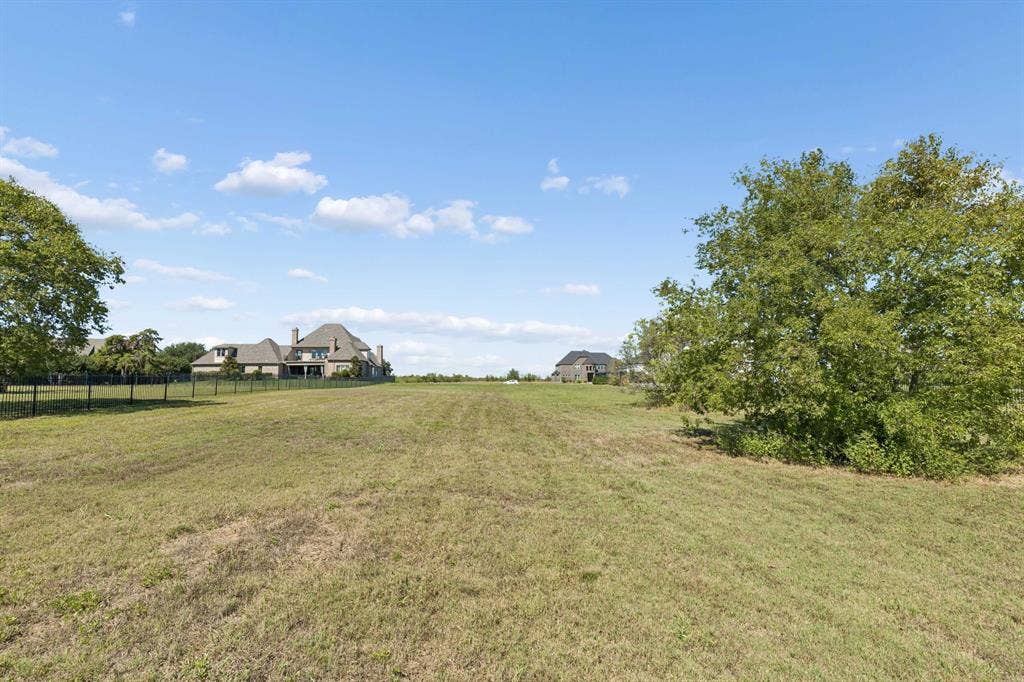 1103 Estate Drive, Ennis, TX 75119 1103 Estate Drive, Ennis, TX 75119