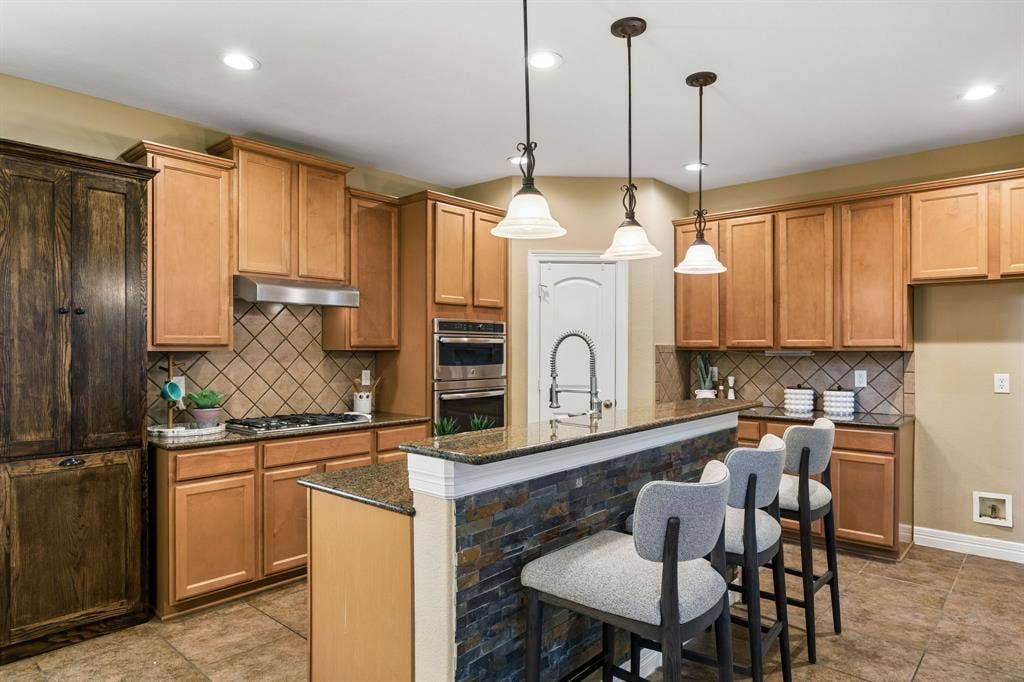 6316 Blackstone Drive, McKinney, TX 75070 6316 Blackstone Drive, McKinney, TX 75070
