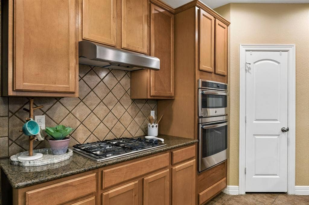 6316 Blackstone Drive, McKinney, TX 75070 6316 Blackstone Drive, McKinney, TX 75070