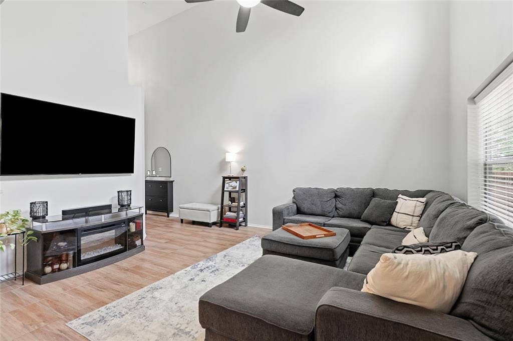 9836 Wilkins Way, Plano, TX 75025 9836 Wilkins Way, Plano, TX 75025